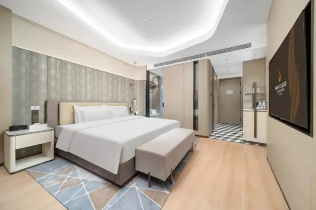 Luxemon Gem Hotel