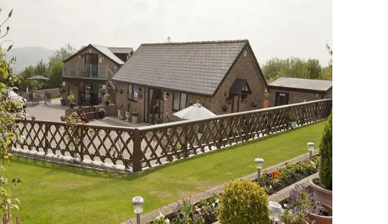 Winchfawr Lodge