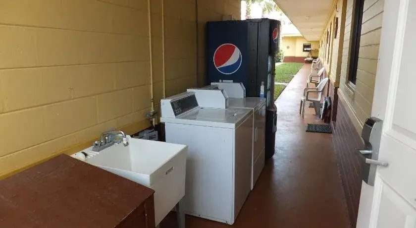 Budget Inn Express