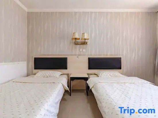 Yongguang Hotel (Zhoukou Passenger Transport Terminal Branch)