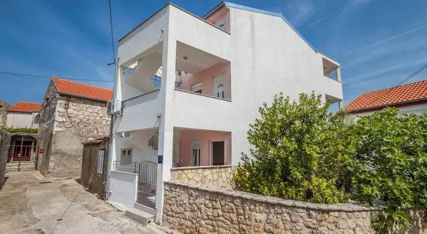 Apartments Mazor