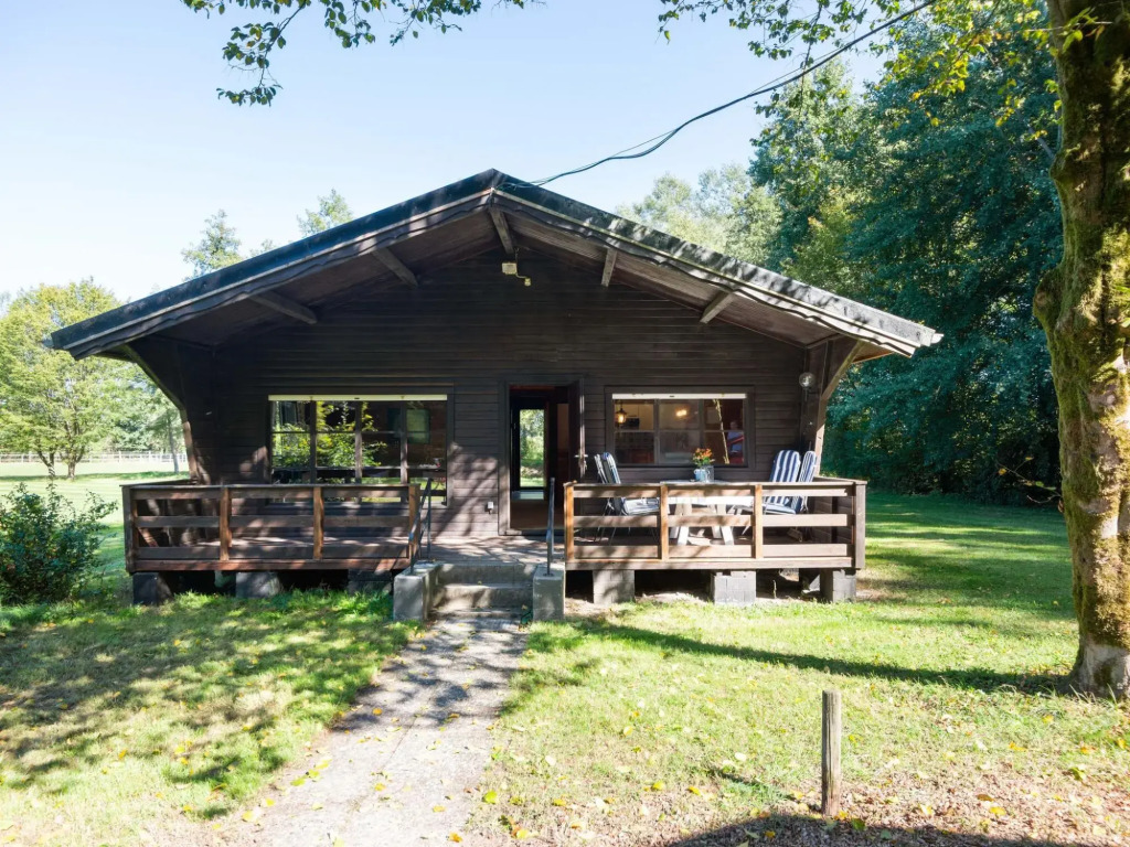 Cozy Holiday Home On The Heidegut In Eschede