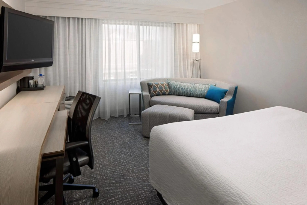 Courtyard Houston Westchase