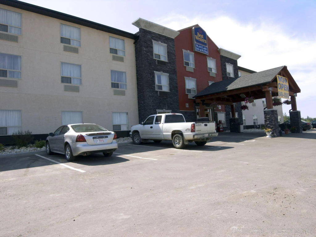 Lakeview Inns & Suites - Slave Lake