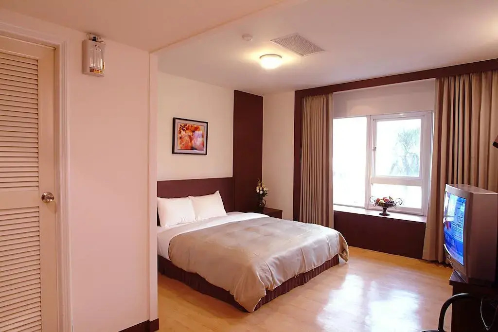 Takatama Hotel