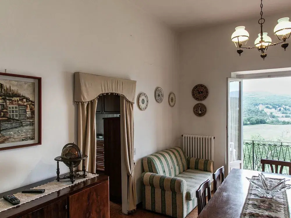 Tastefully Decorated Holiday Home on a Large Estate in the Chianti Region