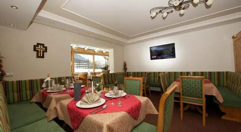 Hotel Tristkogel