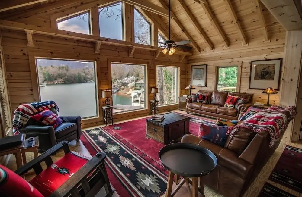 Large Lakefront Cabin W/kayaks And Boathouse 5 Bedroom Home