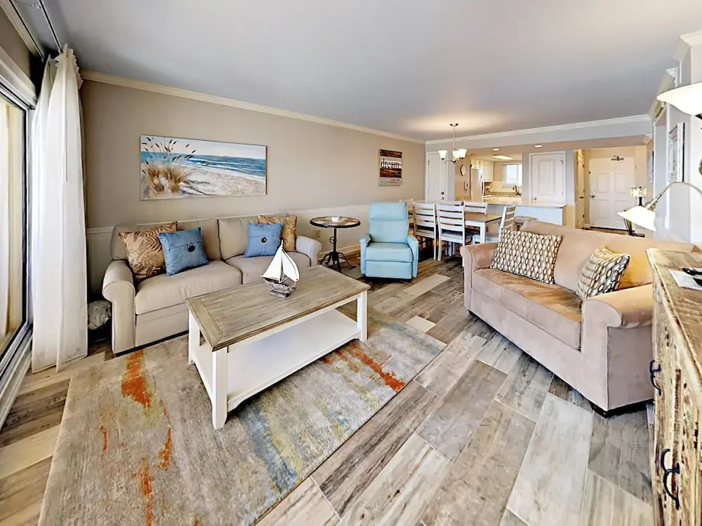 615 W Beach Blvd Condo Unit 3G