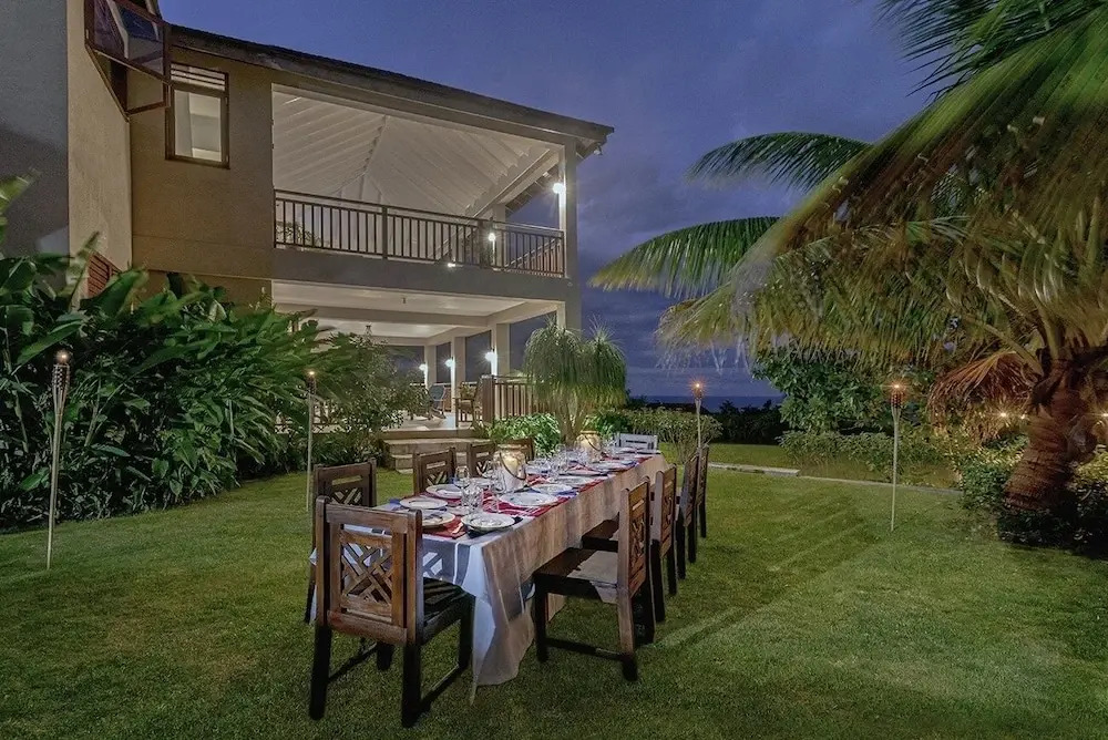 Kanowa , Fully Staffed With Panoramic Views 4 Bedroom Villa