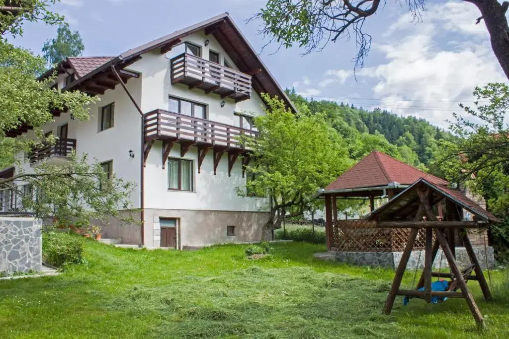 I Love Bran House