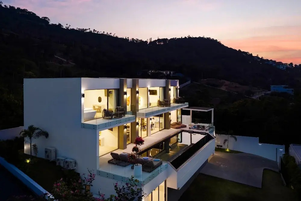 Luxury 5 Bedroom Modern Villa! KBR17