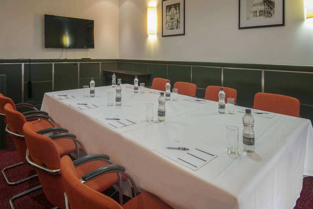 The Crown London, WorldHotels Distinctive