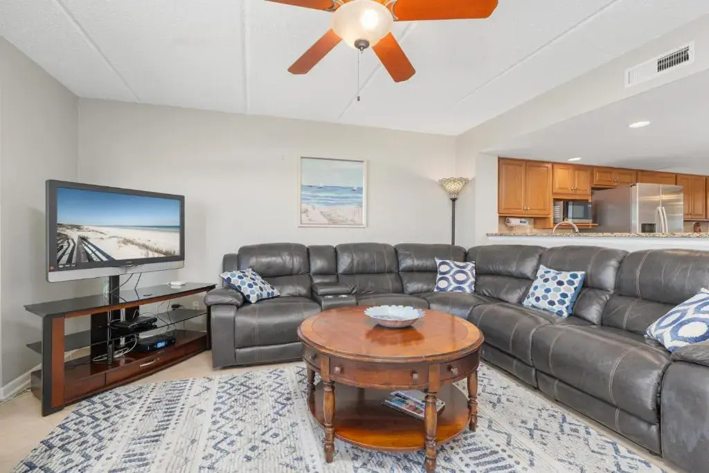 Windjammer 206, 3 Bedrooms, Sleeps 8, Ocean Front, 2nd Floor, Elevator