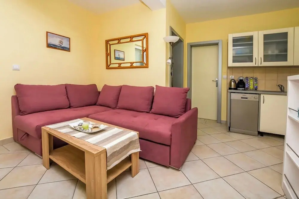 Apartments Villa J i M by the sea