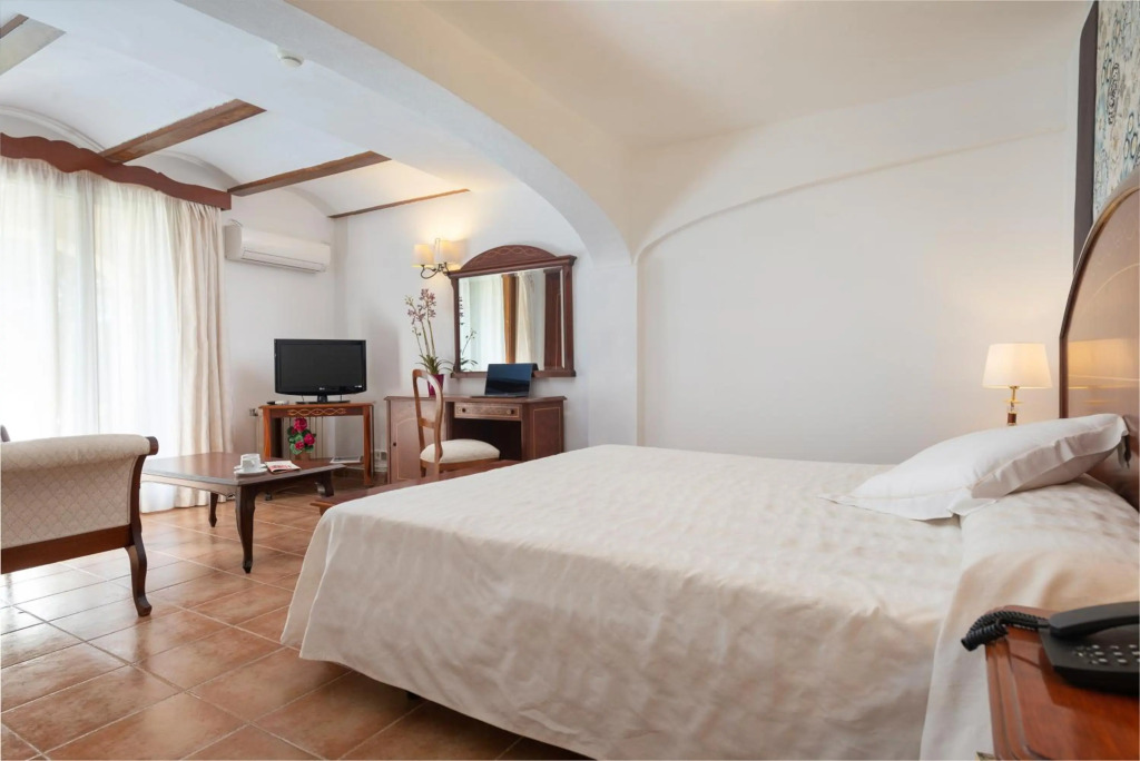 Hotel Rural Monnaber Nou & SPA