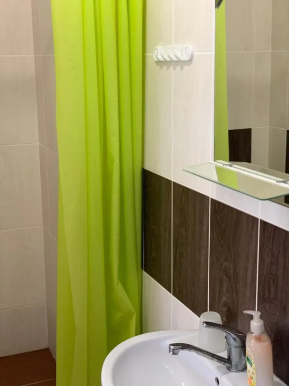 Hotel Lev