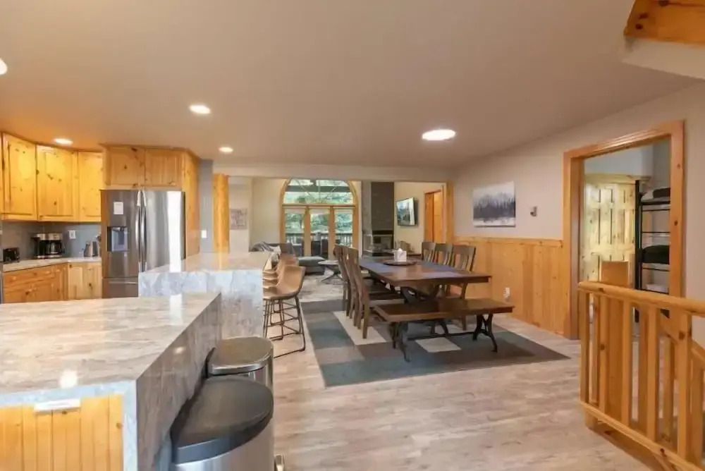 5 Bedroom Luxury Townhome Near Snowflake Lift in Breckenridge - Walk to Lift!