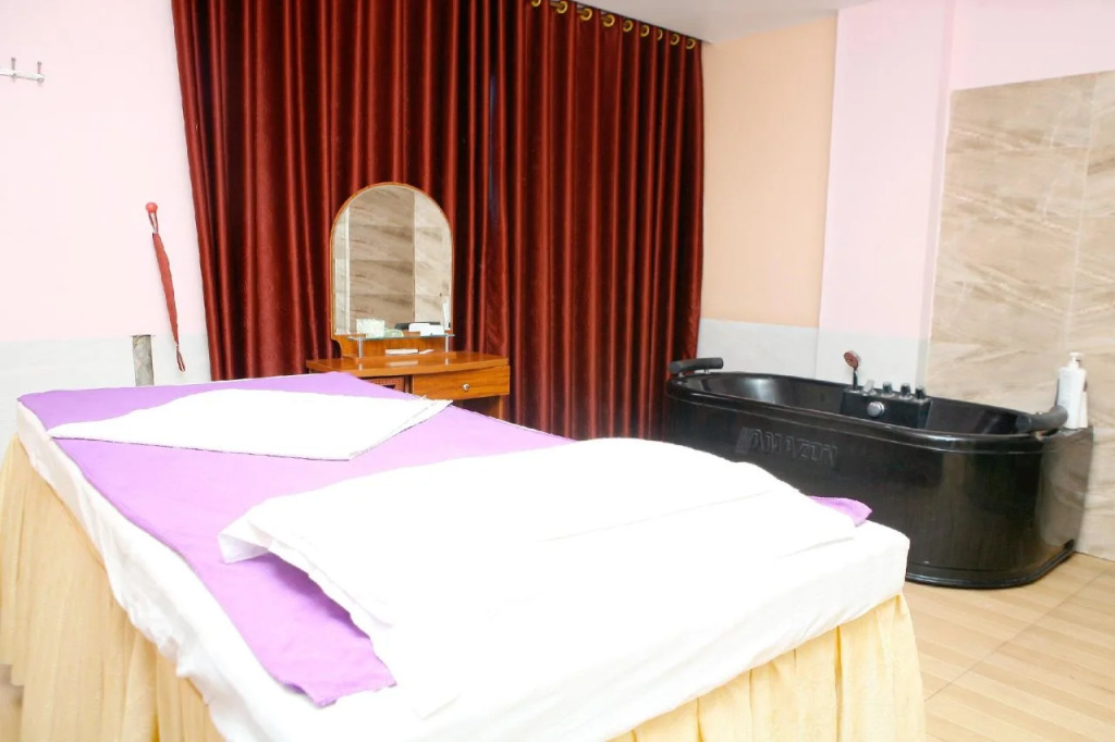 Nam Son Hotel