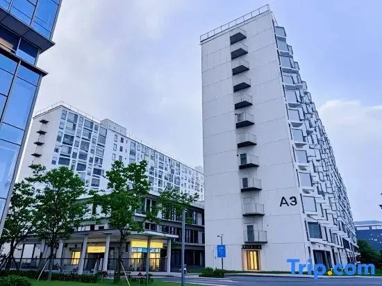 Mikoumi Hotel
