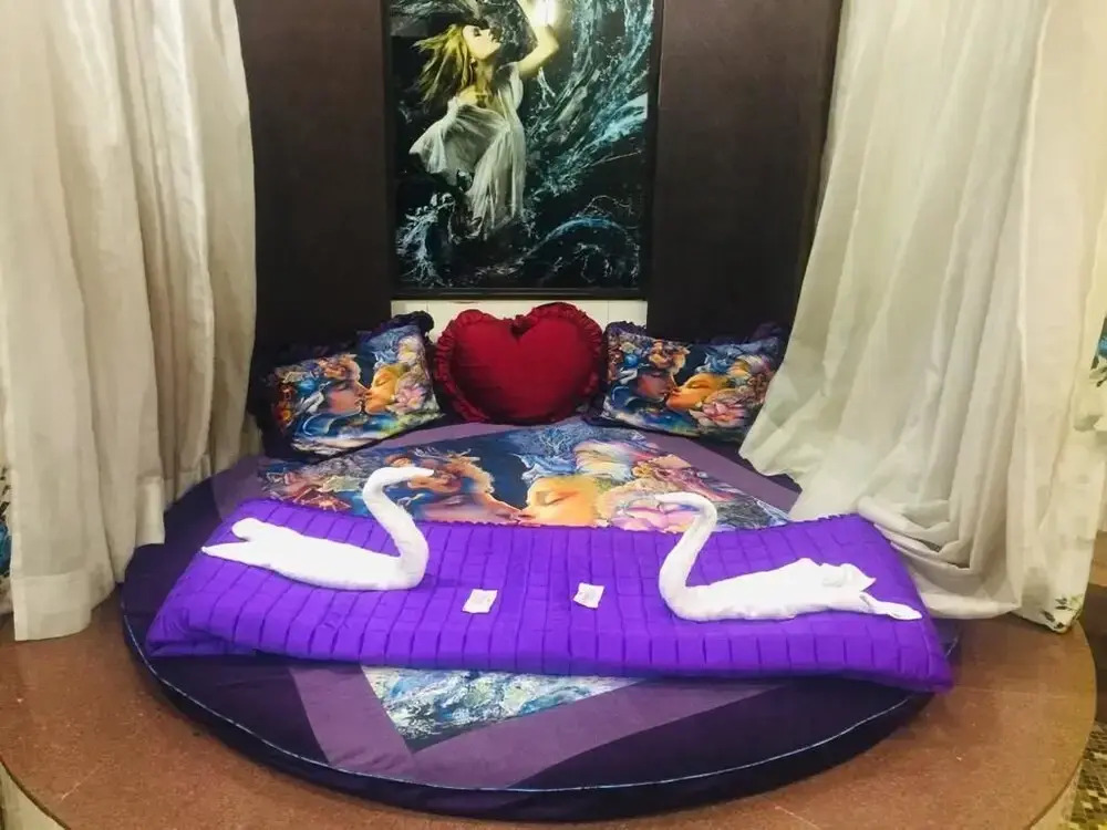 Mahadev Regency Hotel