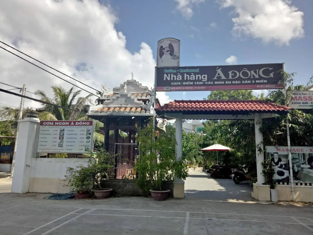 A Dong Hotel