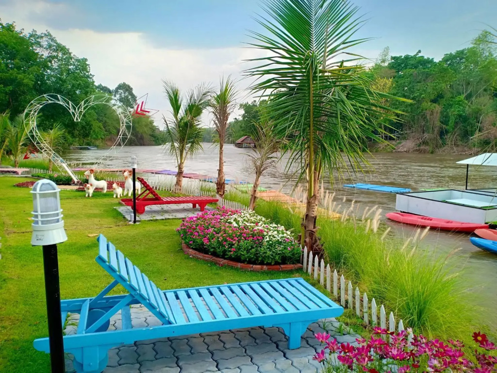 Banana Resort & Spa