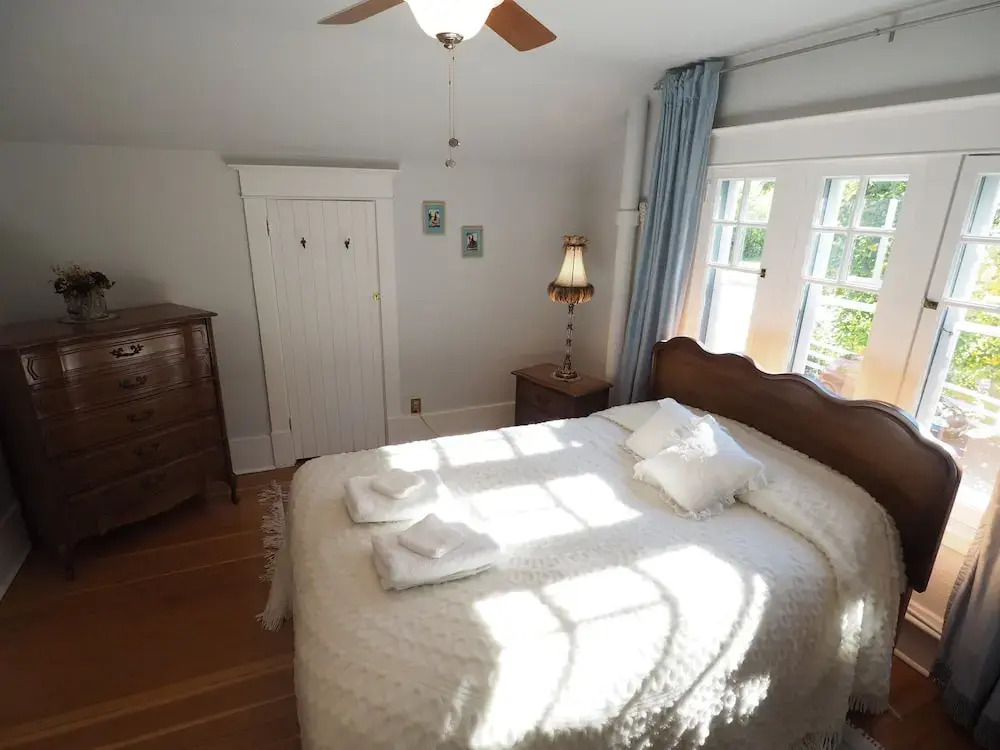 1910 Luxury Heritage - 6 Br Home