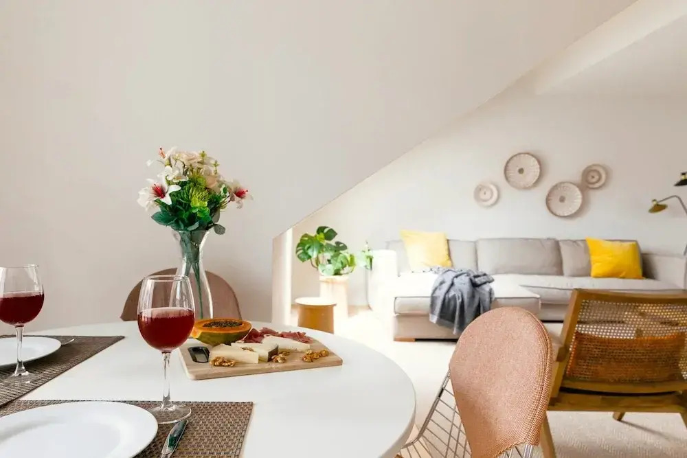 Ando Living - Douradores House