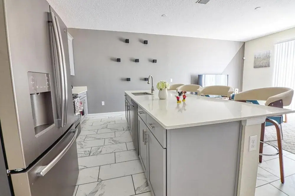 Michael's Contemporary Townhome at Champions Gate