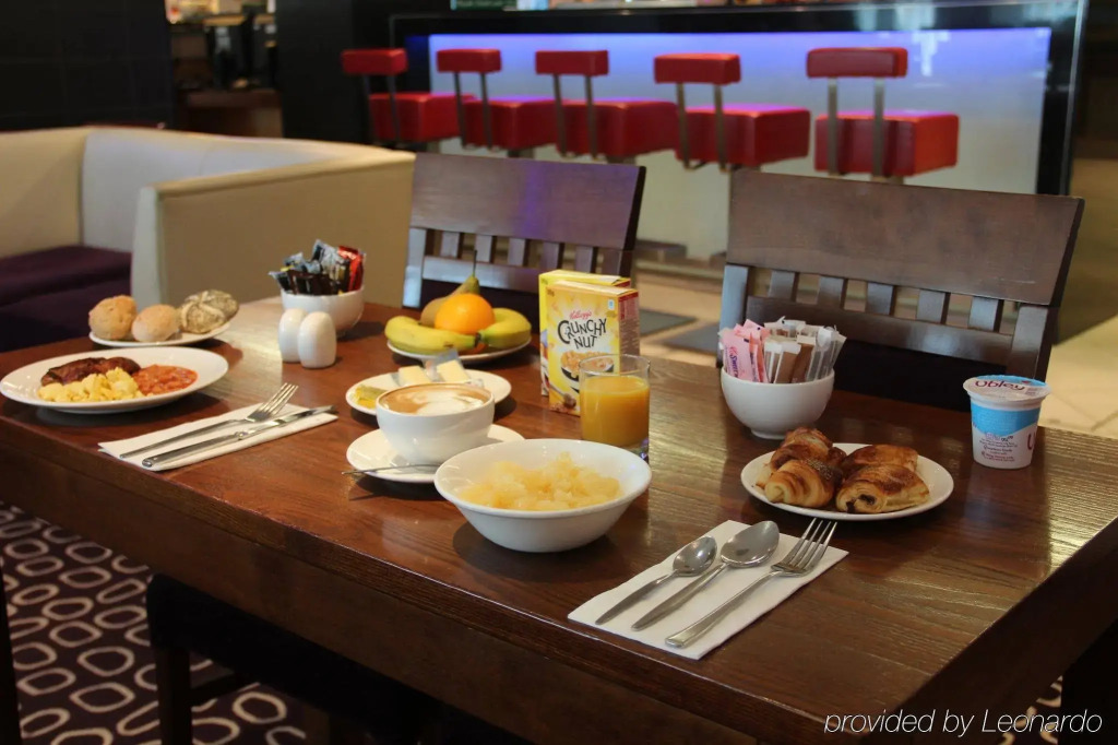 Holiday Inn Express London-Swiss Cottage