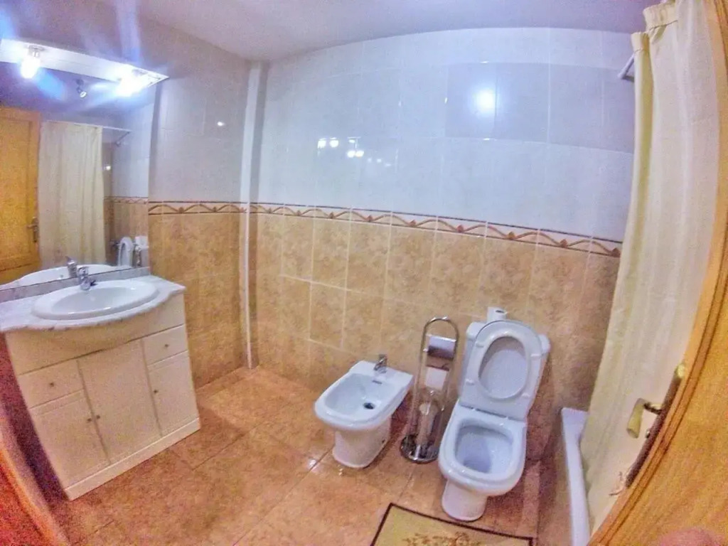 Piso 7 Personas Wifi100Mb