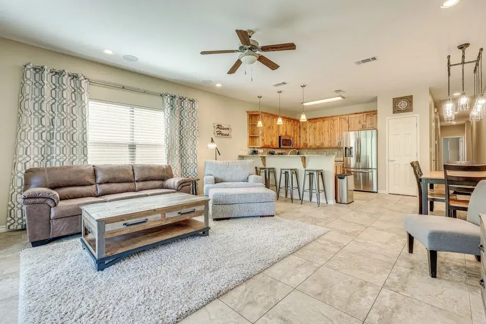 Direct Guadalupe River Access! Hill Country Condo