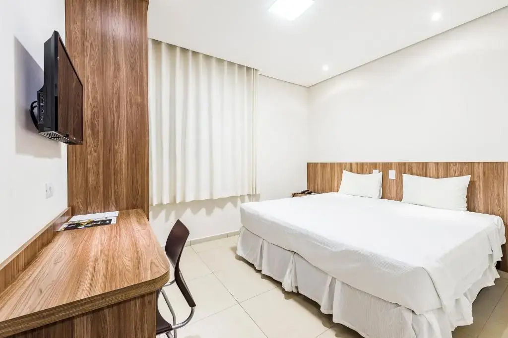 Serata Hotel