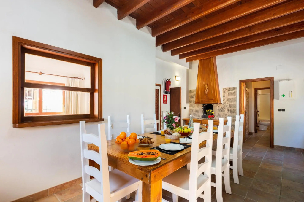 New! Villa Savinar in Es Cubells