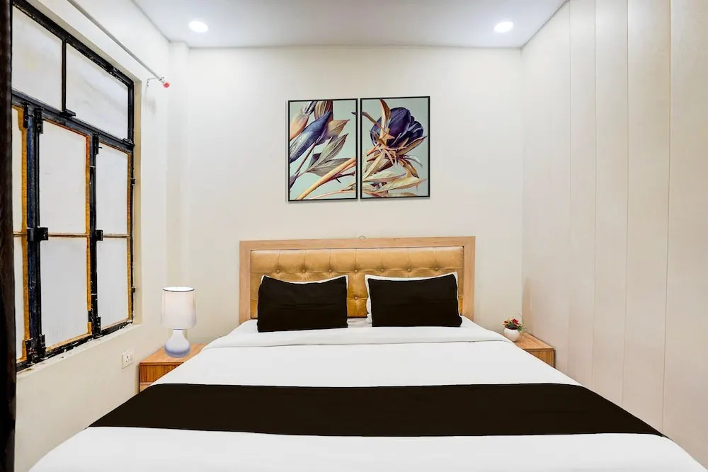 Deluxekrishna Inn