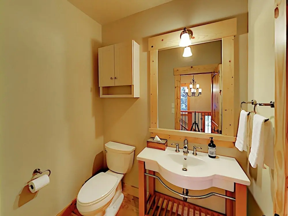 West Shore Retreat - 3 Br Home
