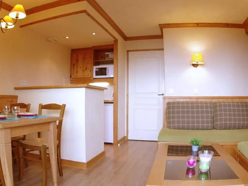 Valmorel: Appartement 1 Chambre, Animaux Acceptés, Casier à Skis, Balcon - FR-1-291-713