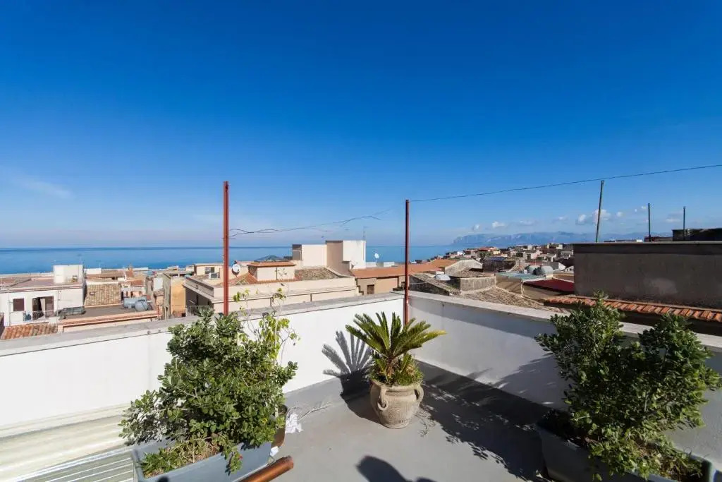 Terrazza con Vista sul Porto