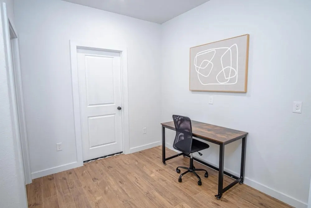 Brand NEW Stylish 3BR 2BA Near Exciting Downtown