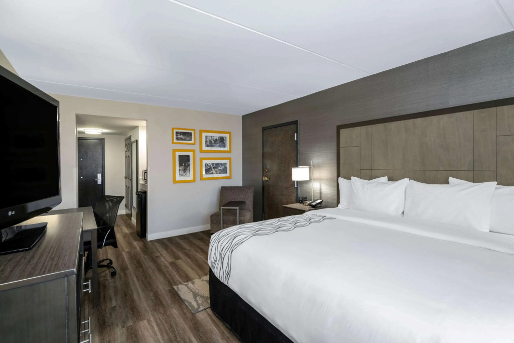 La Quinta by Wyndham Raleigh Downtown North