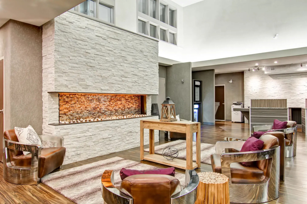Home Inn & Suites Saskatoon South
