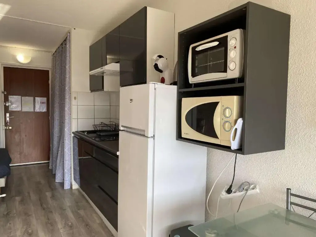 Appartement Balaruc-les-Bains, 1 pièce, 2 personnes - FR-1-553-35