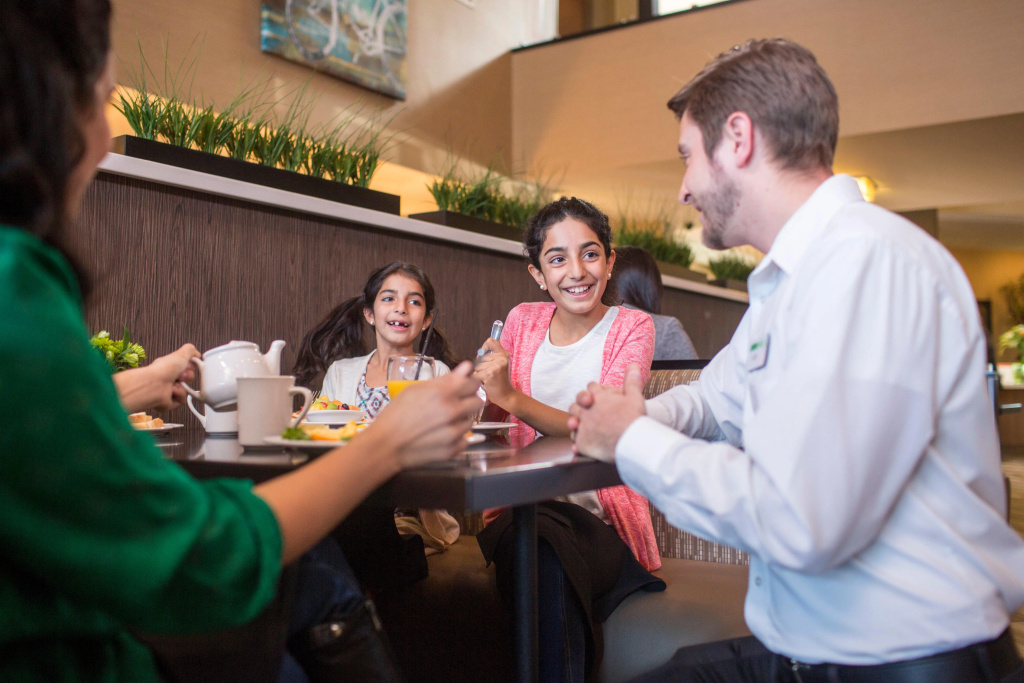 Holiday Inn Indianapolis - Airport Area N by IHG