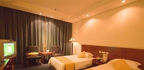 Qingyang Xifeng Hotel