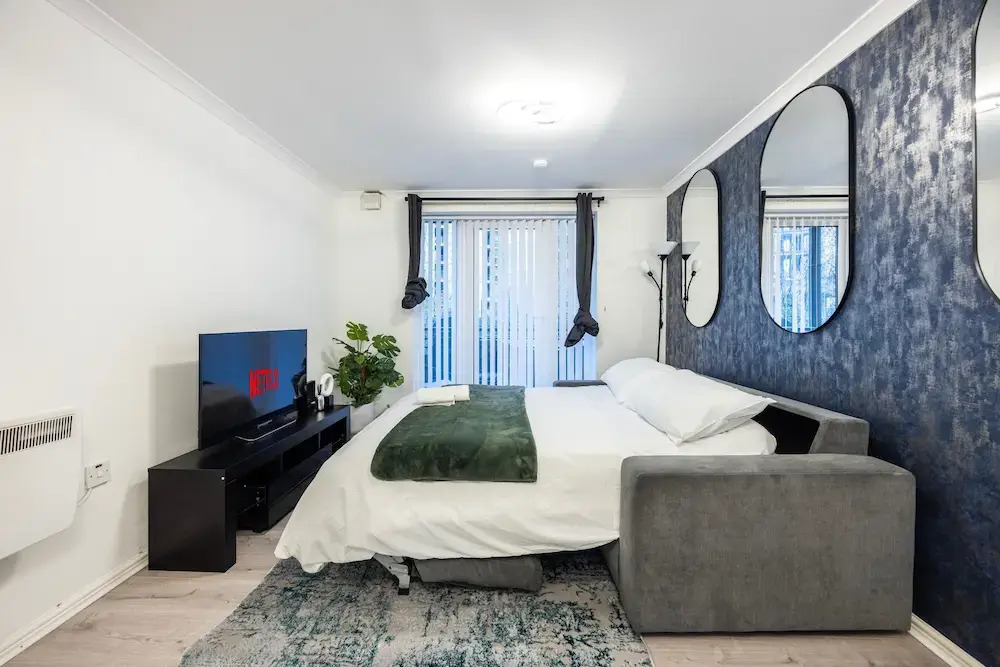 London Oasis Apartment Escape