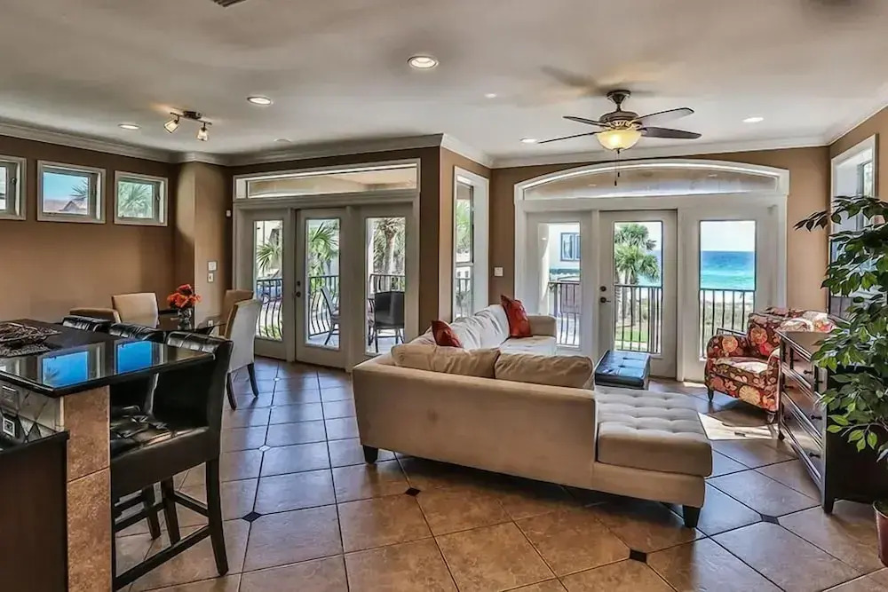 Casa Lontano 3 Bedroom Holiday Home by Five Star Properties