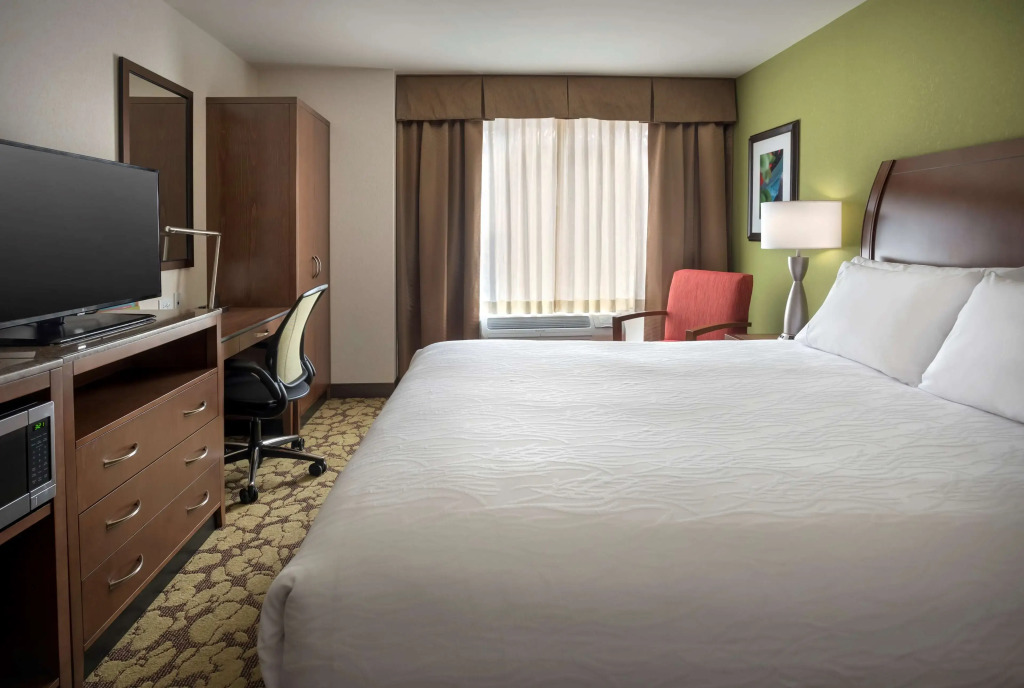 Hilton Garden Inn Chicago Downtown Riverwalk