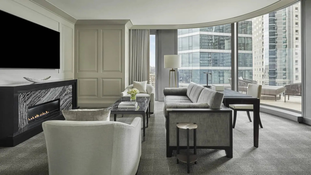 Four Seasons Hotel One Dalton Street, Boston