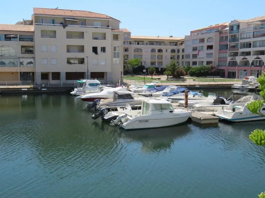 Appartement Sète, 2 pièces, 6 personnes - FR-1-472-105